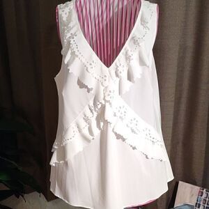 Spense White Lacy Ruffled sleeveless blouse